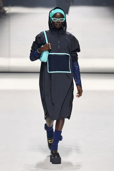 Look 38